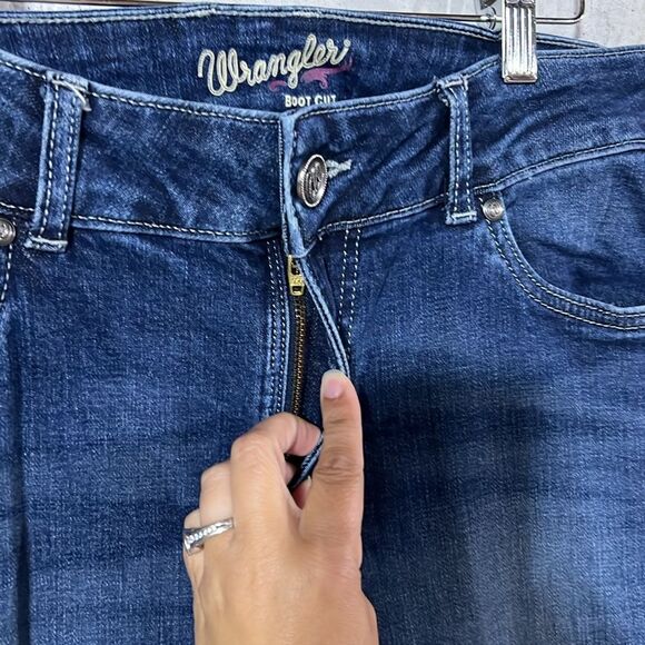 Wrangler Bootcut Midrise Denim Jean Size 9 Medium - Picture 2 of 7